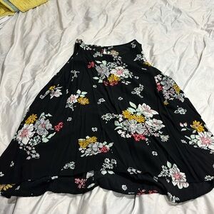 Old Navy 2X black floral blouse